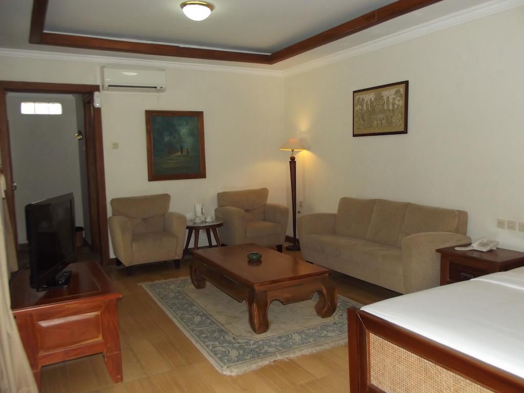 Sunrise Hotel Beach Pangandaran Esterno foto