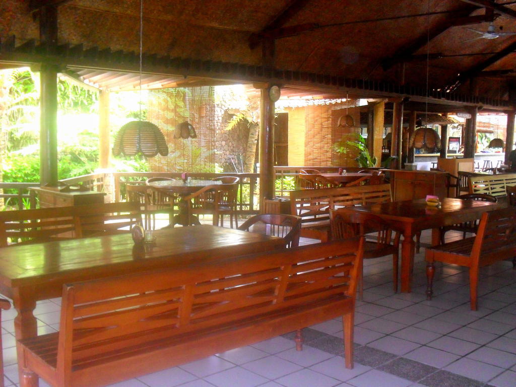 Sunrise Hotel Beach Pangandaran Esterno foto